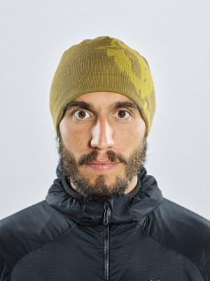 Yellow Men's Black Yak Logo Knit Beanie | HR4OX112