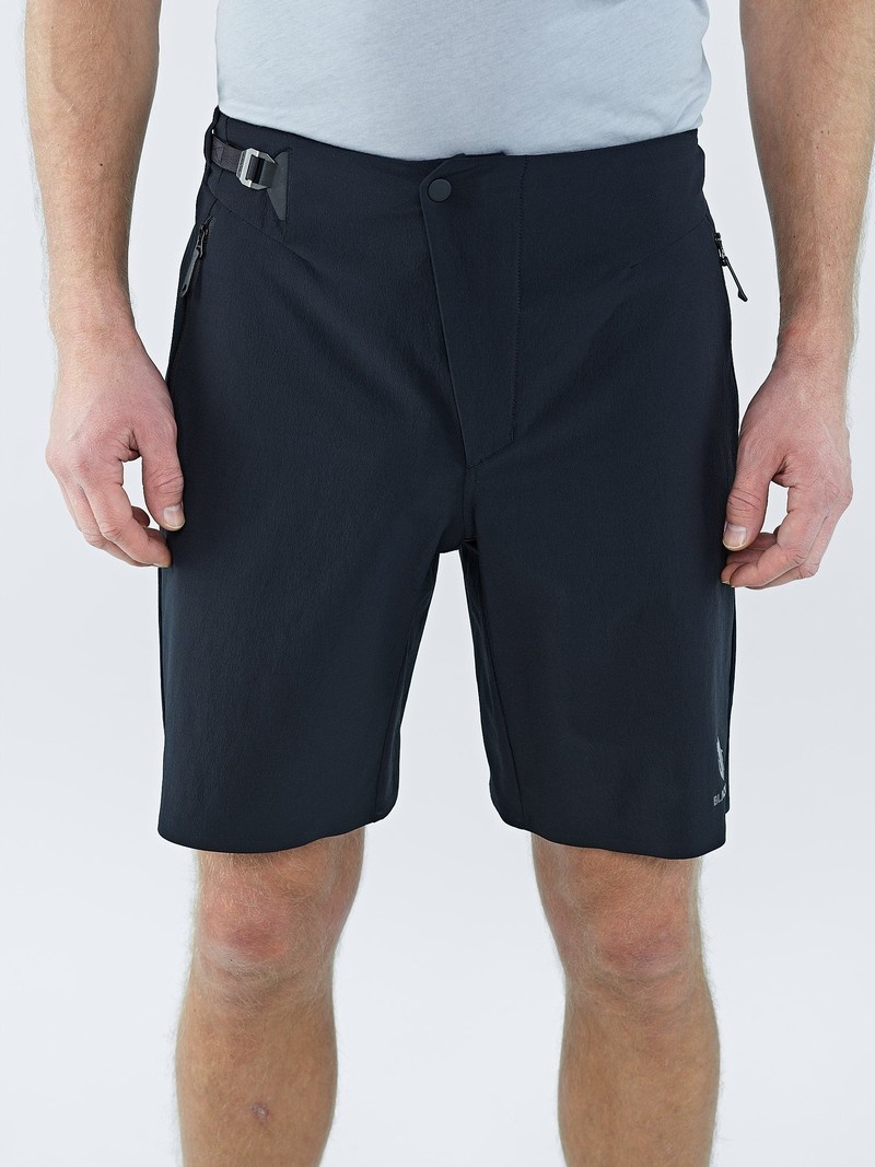 Black Men\'s Black Yak Dangi Outdoor Shorts | YI1LE841