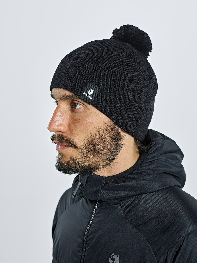 Black Men's Black Yak Knit Pompom Beanie | RD6ZR378