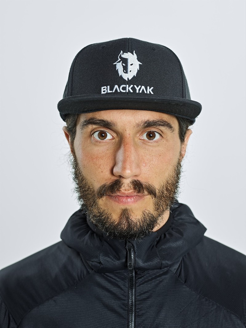 Black Men\'s Black Yak Logo Caps | VK2LD079