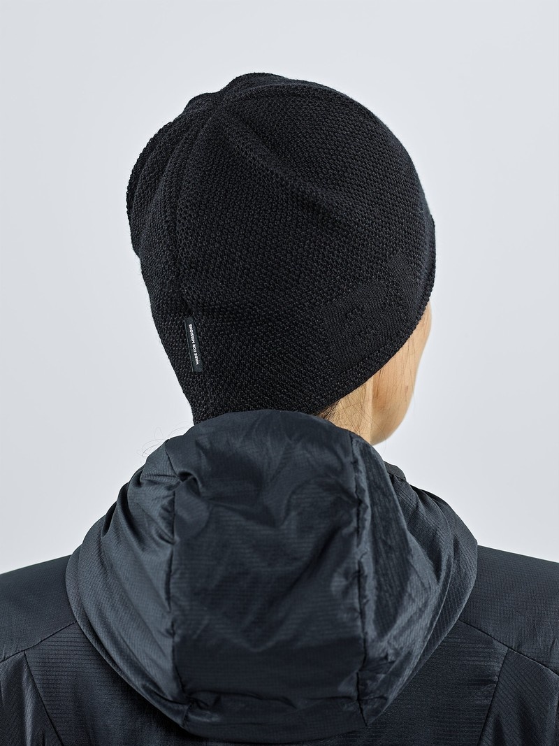 Black Men's Black Yak Logo Knit Beanie | NJ6RC030