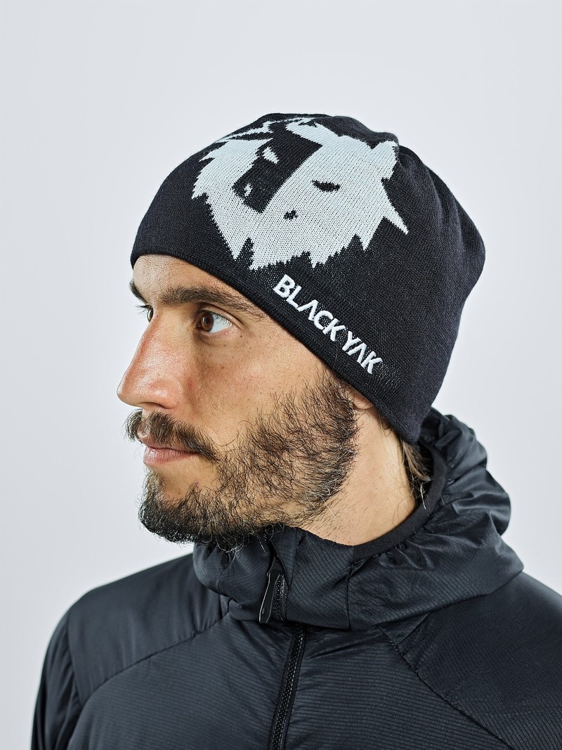 Black Men's Black Yak Logo Knit Beanie | OI9AT362