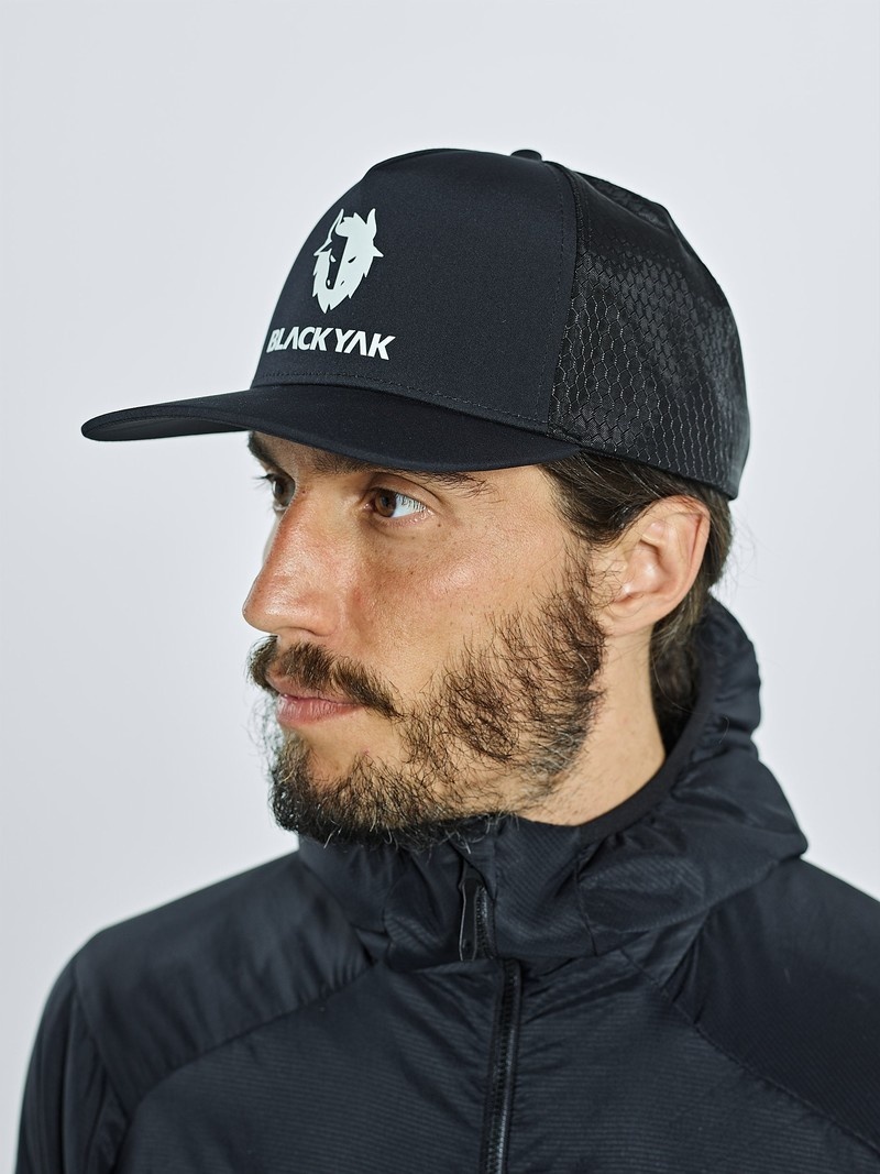 Black Men's Black Yak Logo Tech Caps | IS0PP743