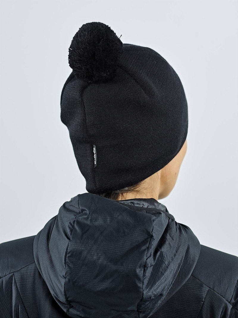 Black Women's Black Yak Knit Pompom Beanie | SR8TA381