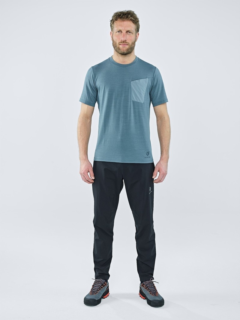 Blue Men's Black Yak Mewati Chest Pocket T Shirts | NV2LI928