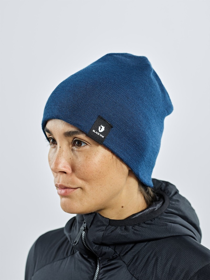 Blue Women's Black Yak Knit Beanie | XG4EE262