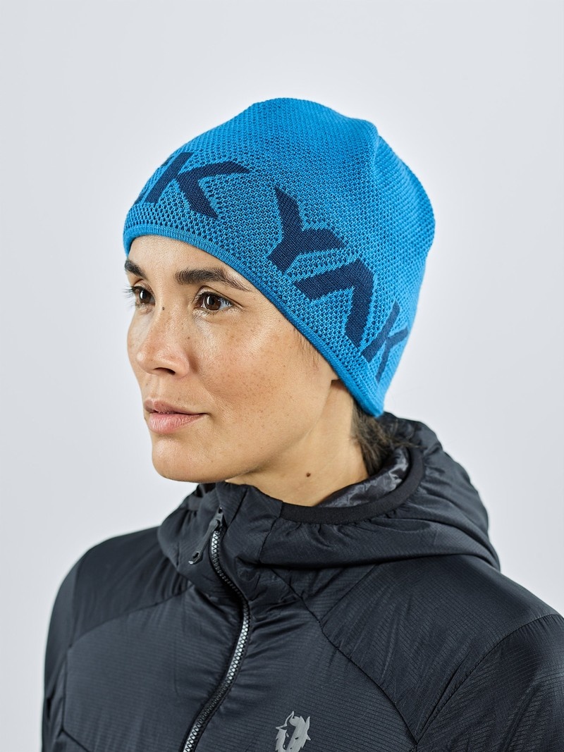 Blue Women's Black Yak Logo Knit Beanie | HD8DV476