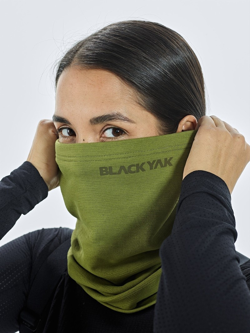 Green Women's Black Yak Chago Fleece Neck Warmer | TZ1WV704