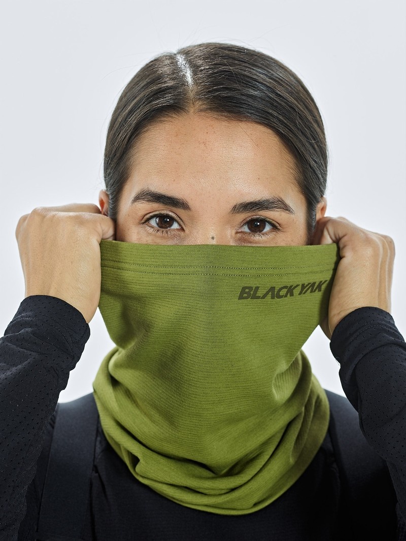 Green Women\'s Black Yak Chago Fleece Neck Warmer | TZ1WV704