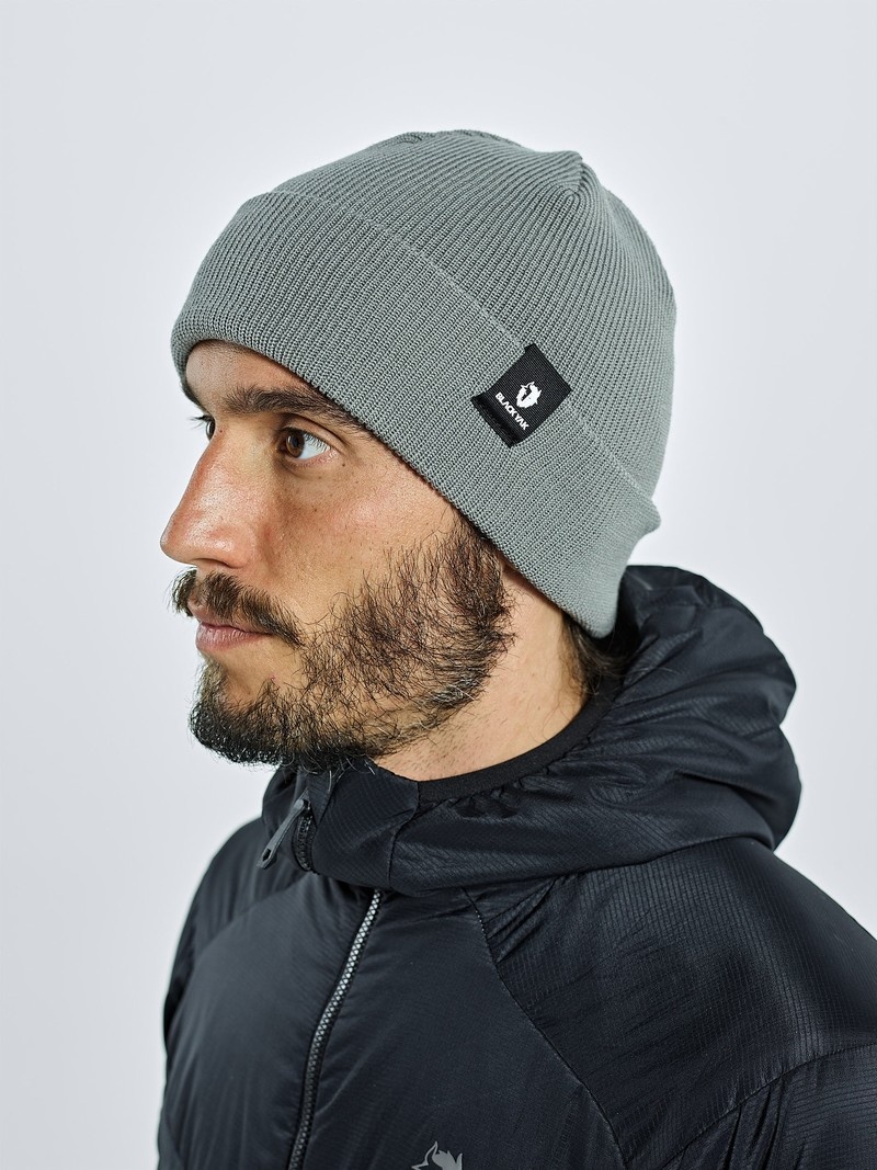 Grey Men's Black Yak Merino Knit Beanie | HP6LP974