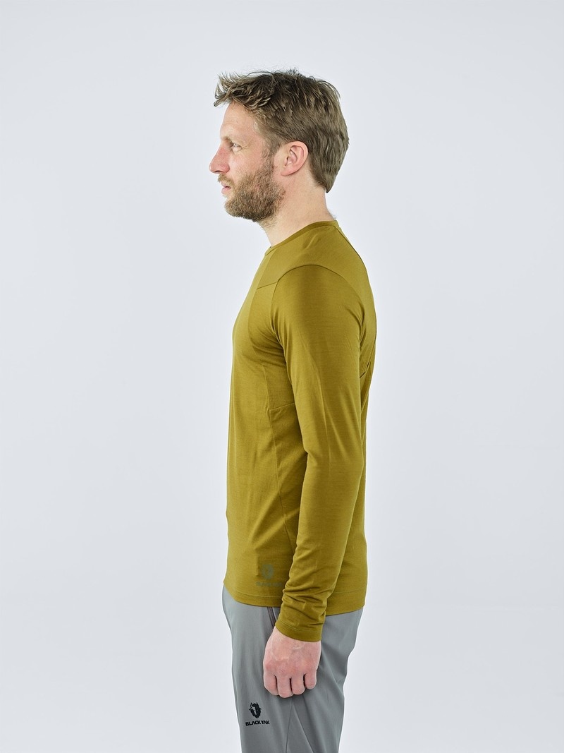 Olive Men's Black Yak Kabru Merino Roundneck Long Sleeve | UD4LV007