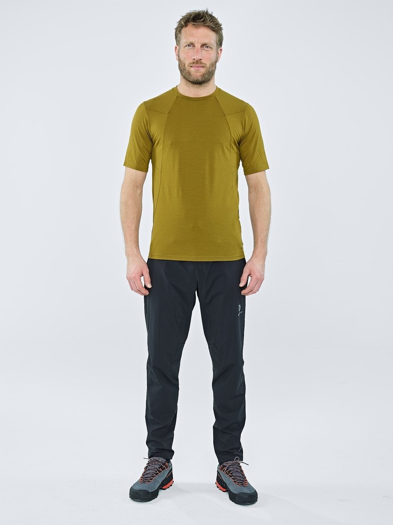 Olive Men's Black Yak Kabru Merino Short Sleeve T Shirts | GS2MJ554