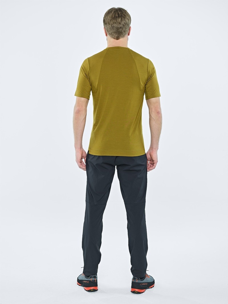 Olive Men's Black Yak Kabru Merino Short Sleeve T Shirts | GS2MJ554