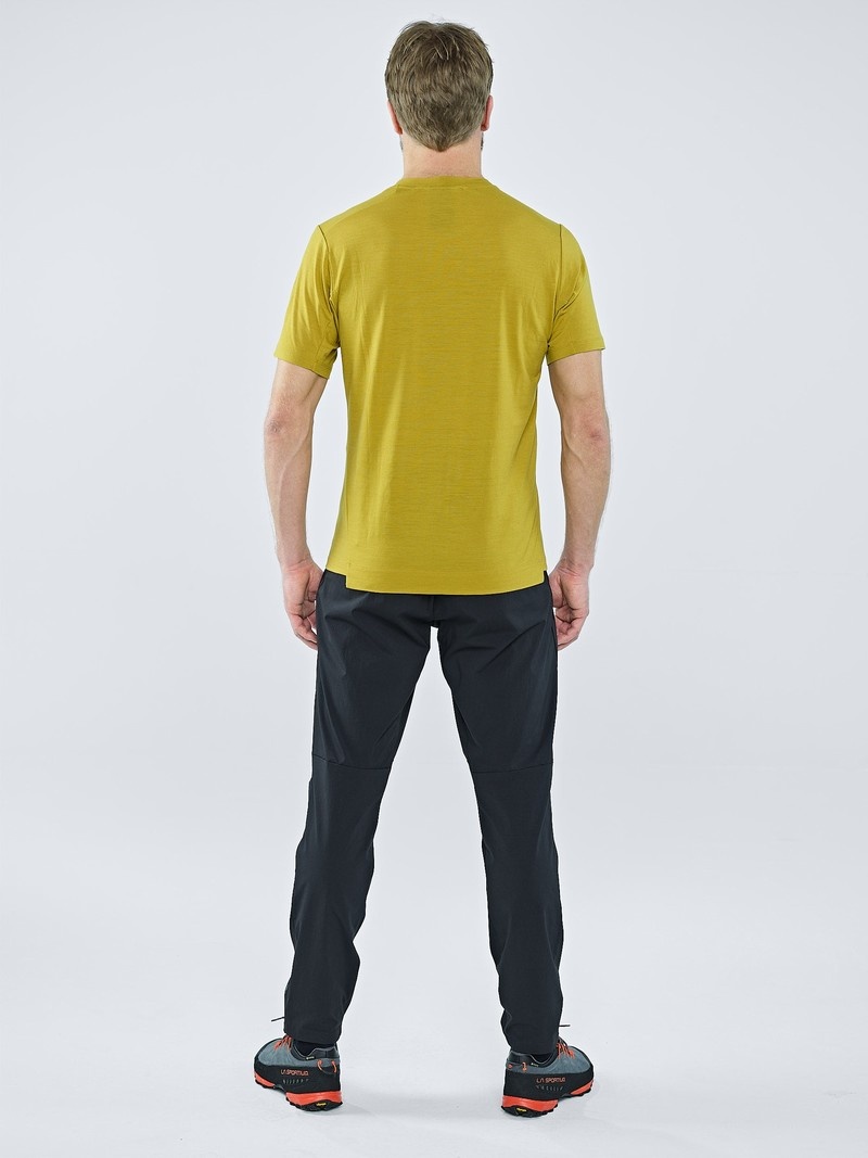 Olive Men's Black Yak Mewati Chest Pocket T Shirts | SQ7ZD144