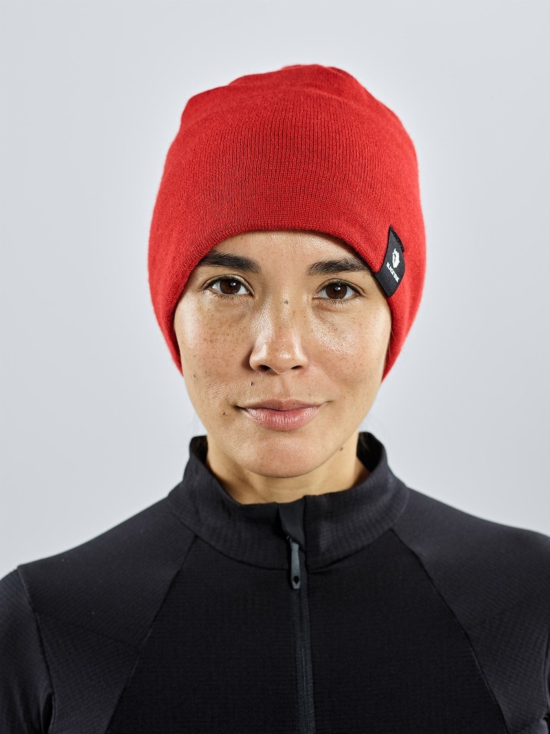 Red Men\'s Black Yak Knit Beanie | MV0ZU039