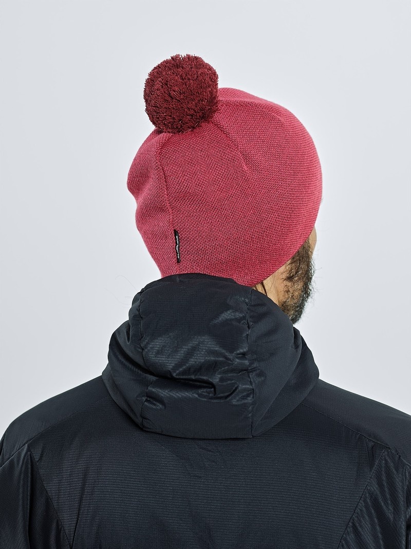 Red Men's Black Yak Knit Pompom Beanie | QQ7WQ871