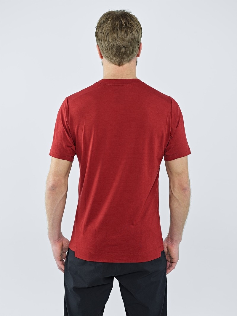 Red Men's Black Yak Mewati Chest Pocket T Shirts | LH8BW940