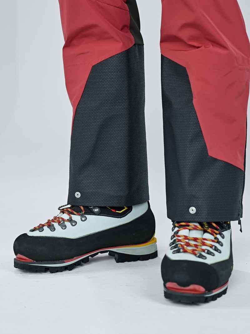 Red Women's Black Yak Saltoro Hybrid Skitouring Pants | MR8EK741