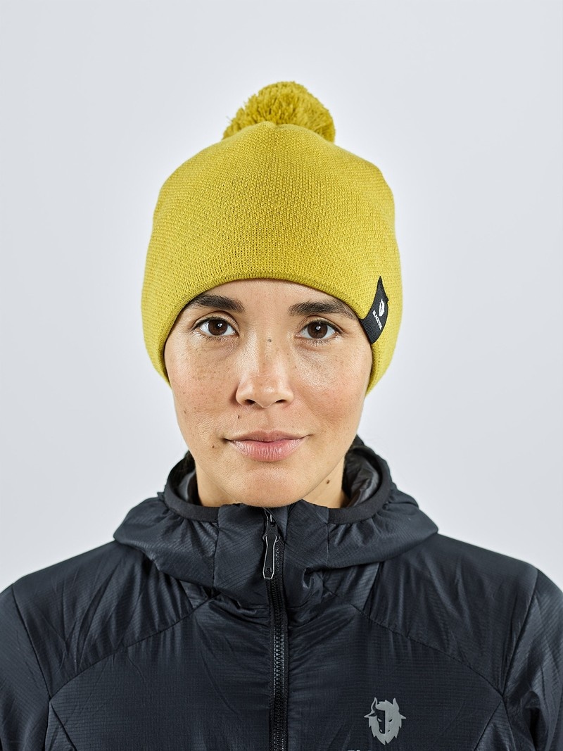 Yellow Women's Black Yak Knit Pompom Beanie | WX5CR201